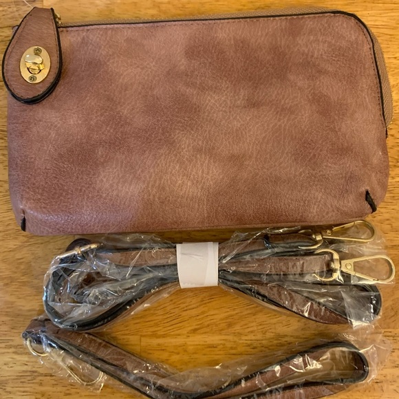 Monogram Ngil Faux Leather Cassi Clutch NWOT - Picture 1 of 5